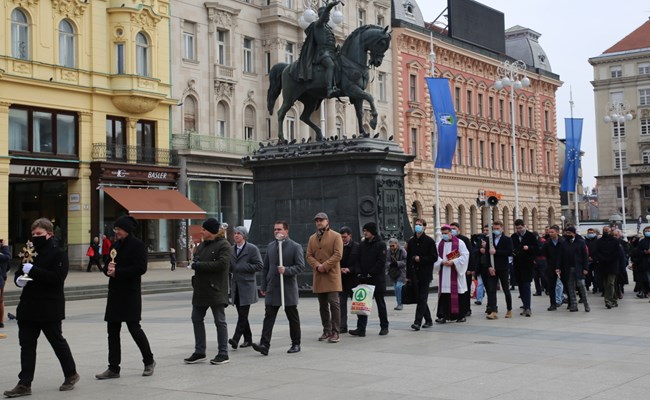 Korizmena procesija ulicama Zagreba